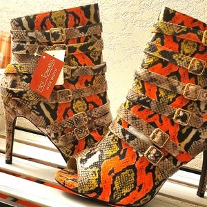 Hot Tomato Snake Skin Stilleto open toe heels